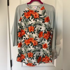 New LulaRoe Randy T -S